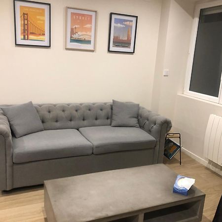 Appartement T2 Spacieux Et Equipe Mions Екстер'єр фото